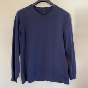 Fabletics Mens XXL The Courtside Sweatshirt Crew Navy Blue Pullover Anti Stink